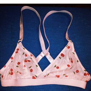 BABY PINK CHERRY BRALETTE FOREVER 21